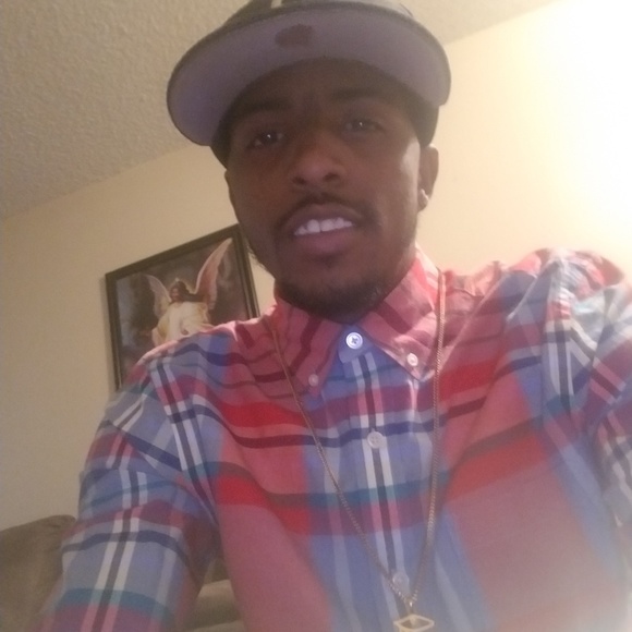 Meet your Posher, Rah - Picture 2 of 2